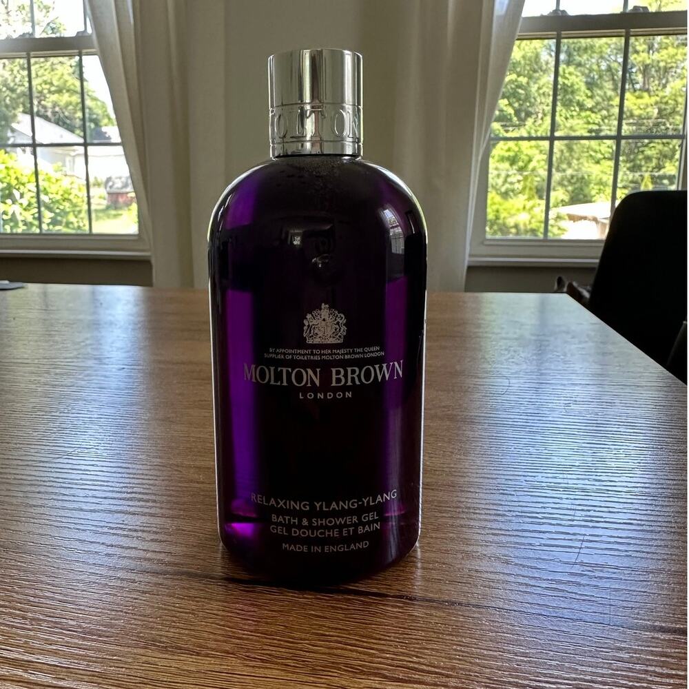 Molton Brown Relaxing Ylang-Ylang Luxury Bath & Shower Gel NEW